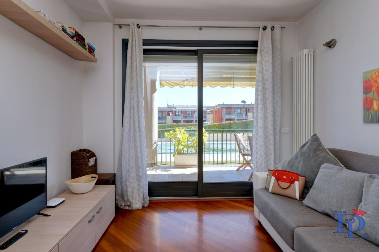 Desenzanoloft Official Partner Marriott Homes & Villas -Butterfly And 5 Pools Family Apartment Desenzano del Garda Exterior photo