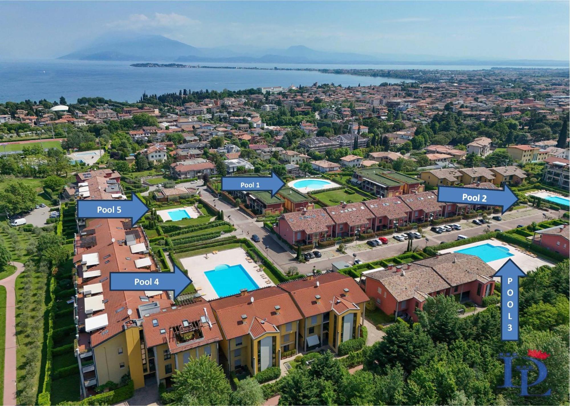 Desenzanoloft Official Partner Marriott Homes & Villas -Butterfly And 5 Pools Family Apartment Desenzano del Garda Exterior photo